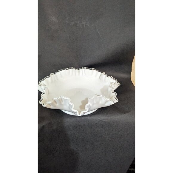 Fenton Silver Crest Shallow Milk Glass Bowl with Crimped Edges, 1950s cottage 11 - Picture 4 of 7